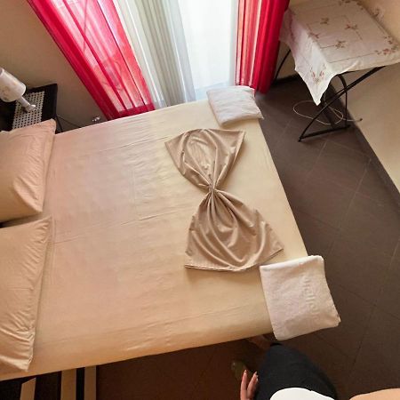 Buneci Apartment ติรานา ภายนอก รูปภาพ